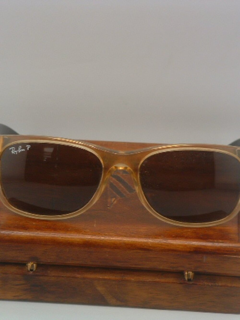 Pre-Owned Rayban New Wafayer RB 2132 Sunglasses